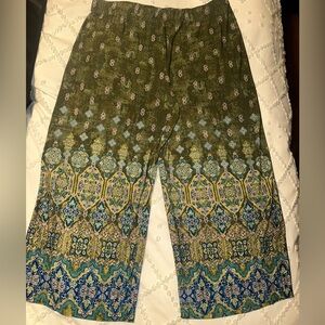 Susan Graver lovely lightweight flowy patterned pants size LP EUC